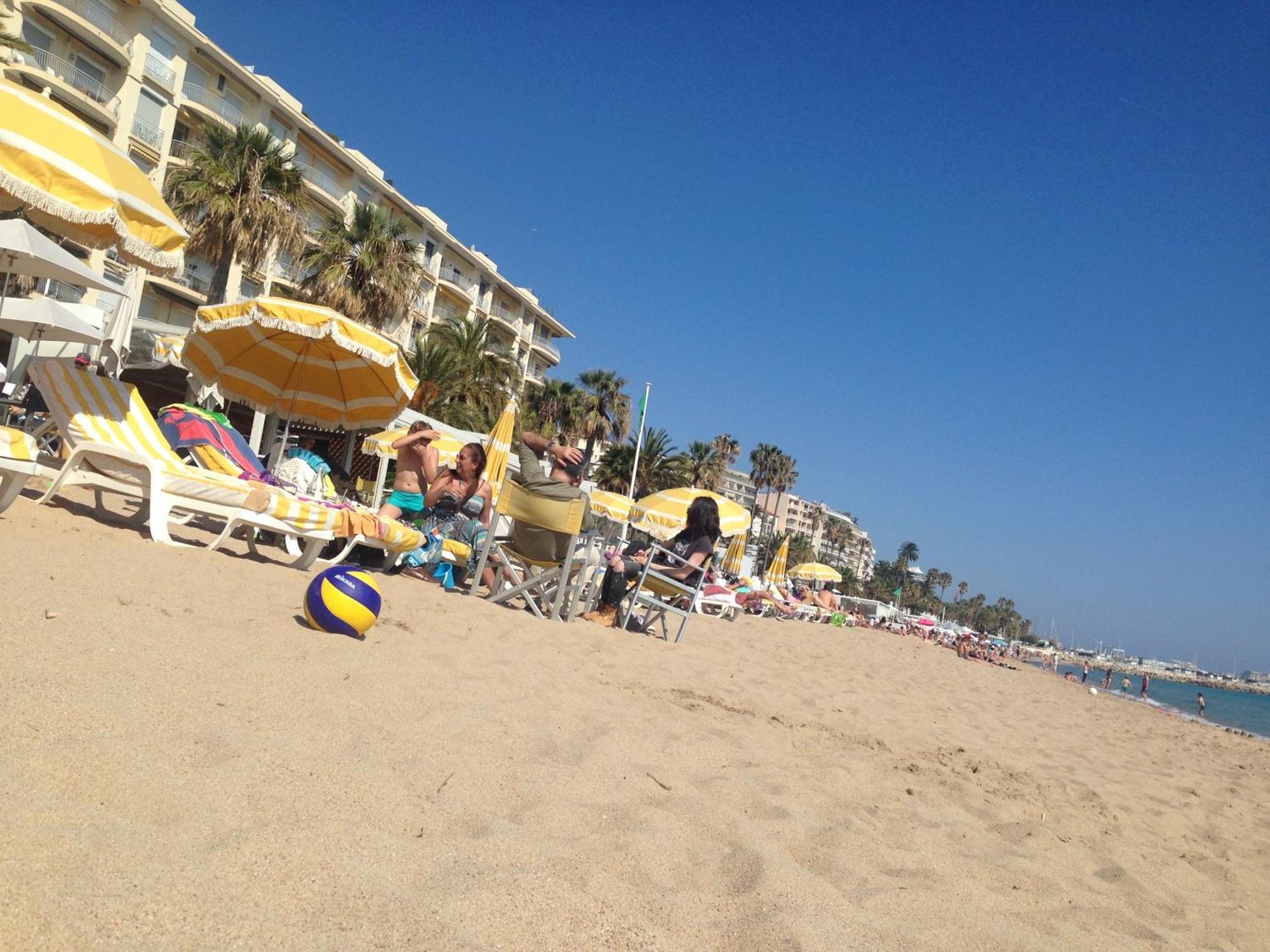 Only 60M To The Beach, 2 Bedroom Cozy Apartment, 80M2 Big Garden, Very Central Cannes Exterior foto