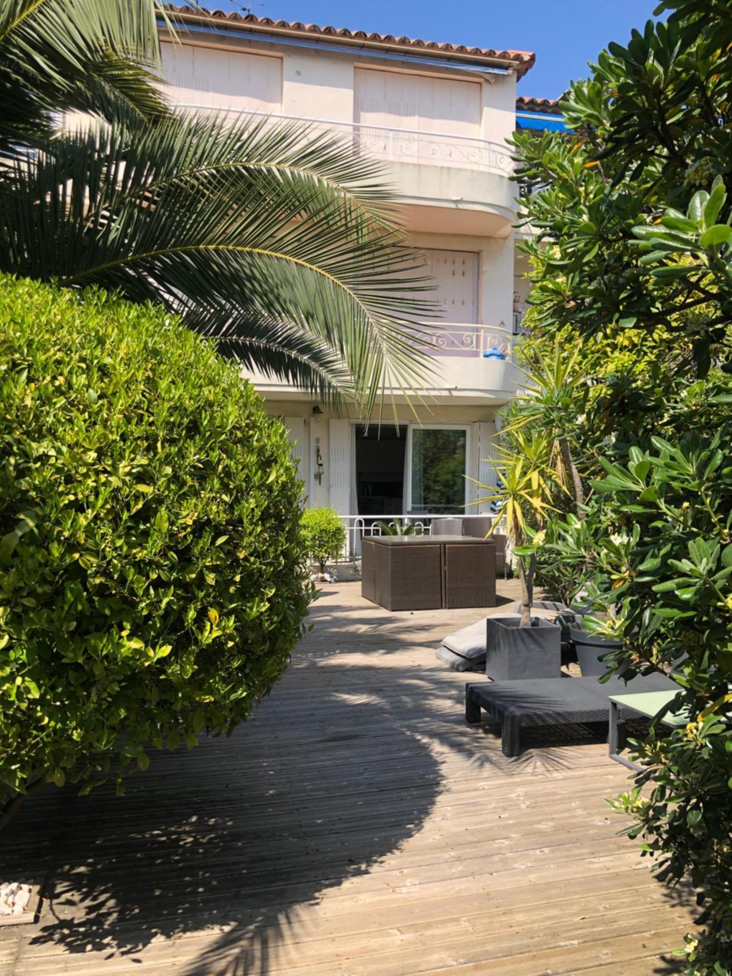 Only 60M To The Beach, 2 Bedroom Cozy Apartment, 80M2 Big Garden, Very Central Cannes Exterior foto