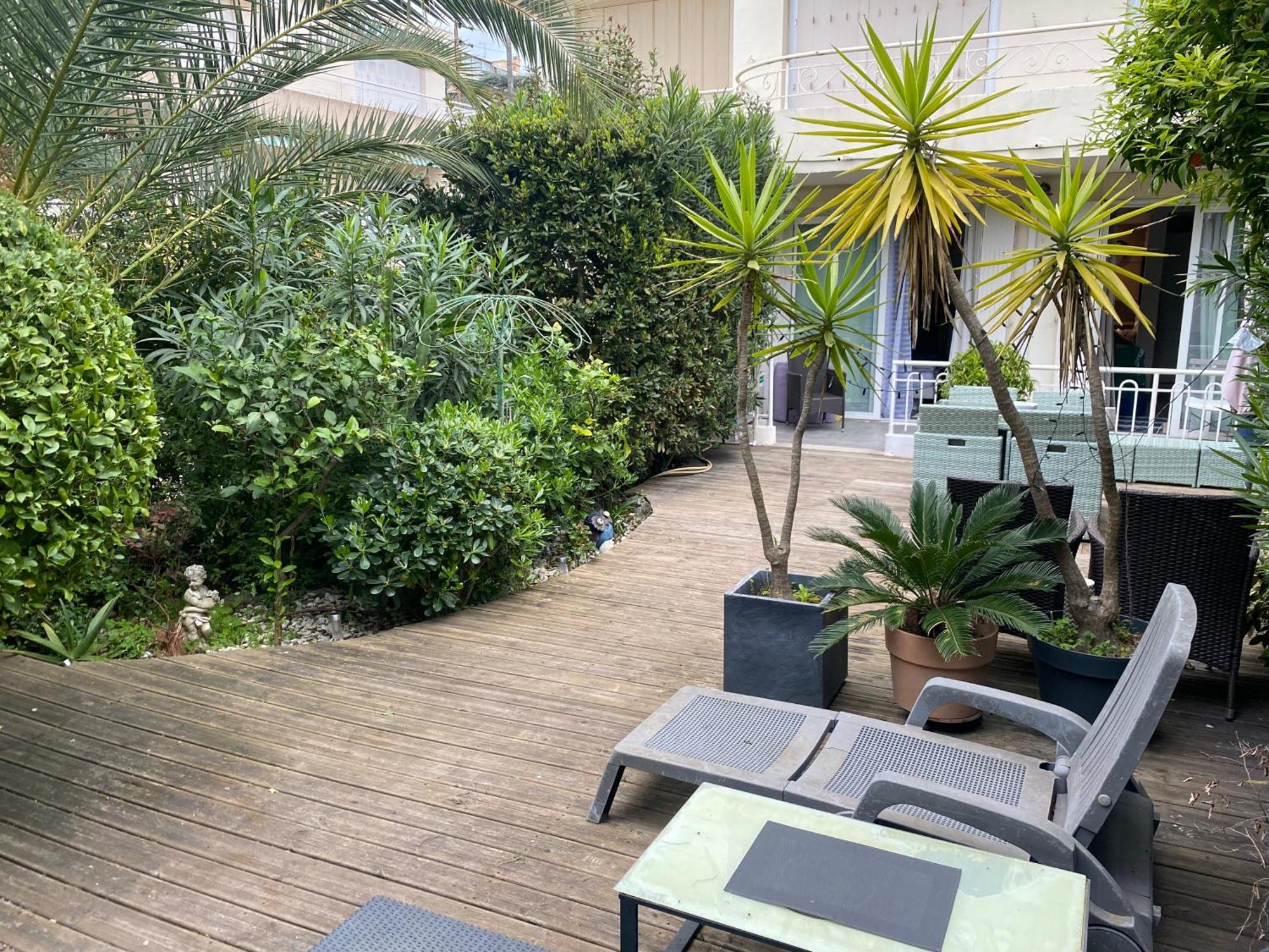 Only 60M To The Beach, 2 Bedroom Cozy Apartment, 80M2 Big Garden, Very Central Cannes Exterior foto